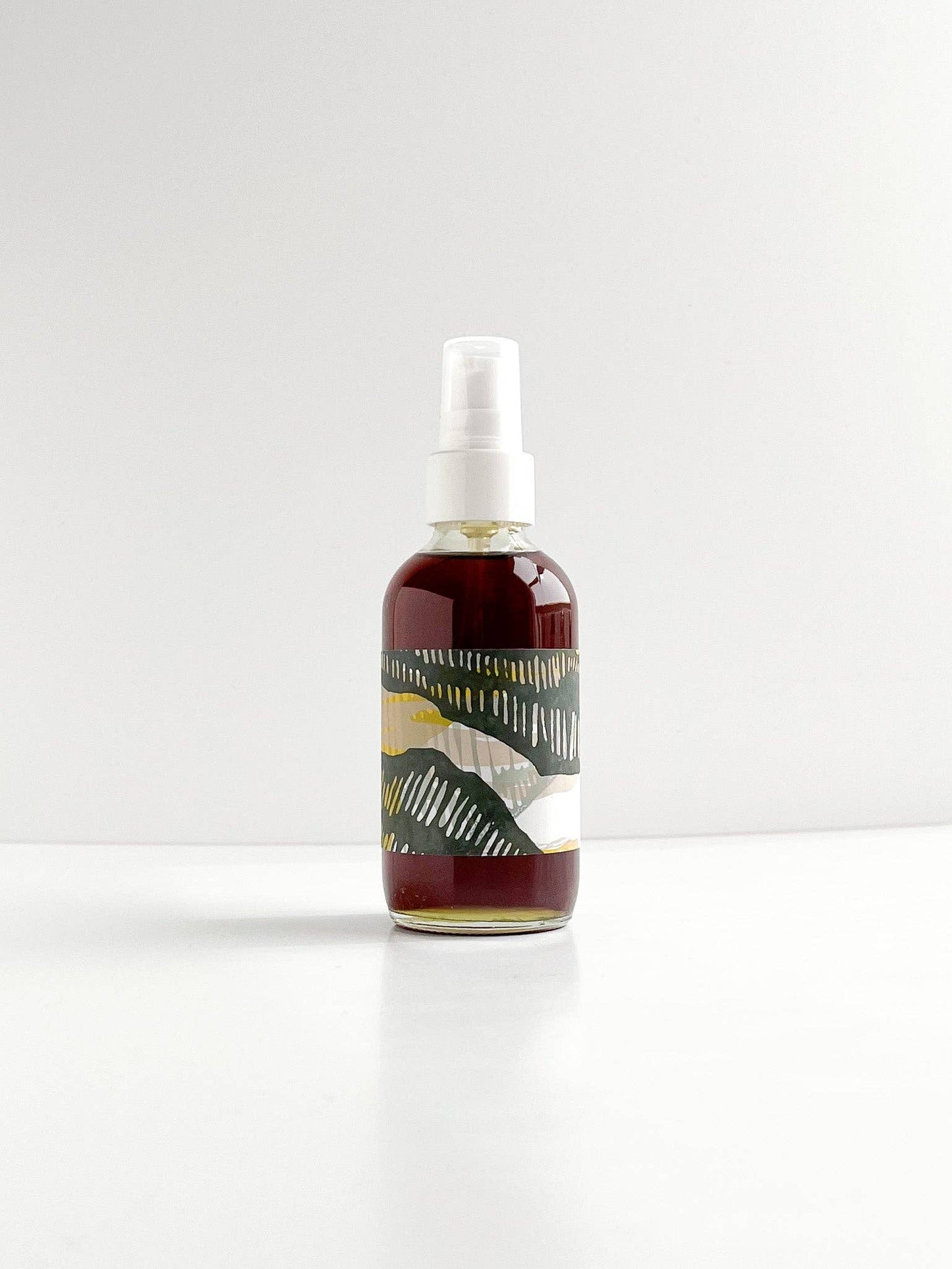 STUDIO BEIGE JUNIPERA skin smoothing body oil with pumpkin seed oil