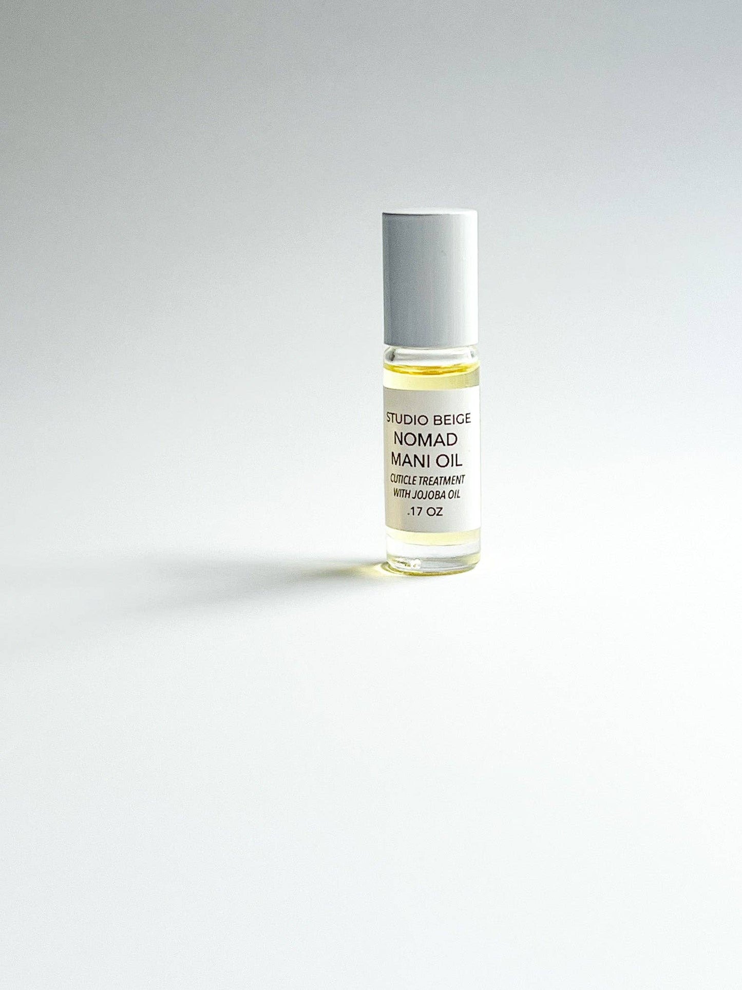 STUDIO BEIGE NOMAD MANI OIL cuticle oil with botanical infusion & mango butter