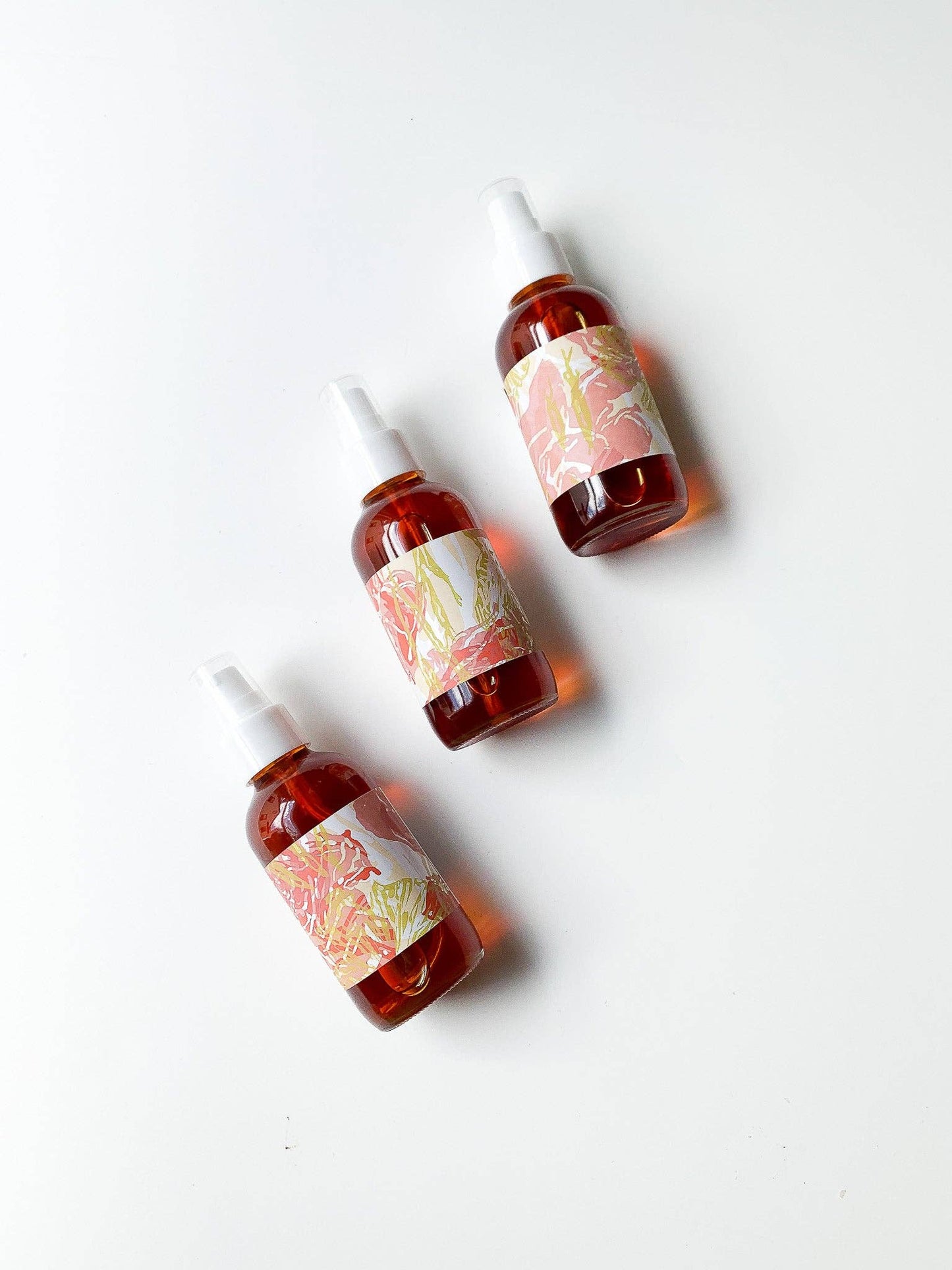 STUDIO BEIGE RHEUM OIL rosehip & rhubarb root body oil