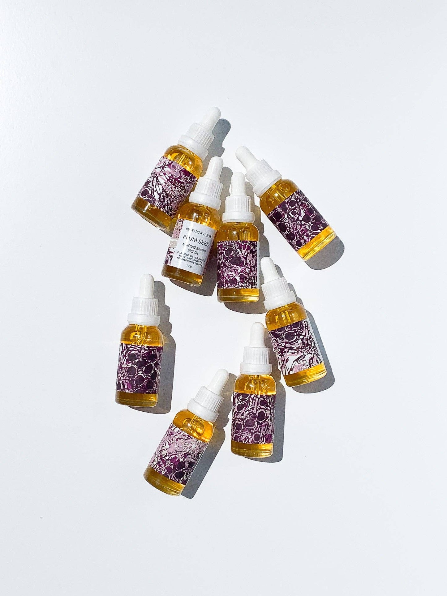 STUDIO BEIGE PLUM SEED moisture binding face oil with plum seed & passionfruit oil