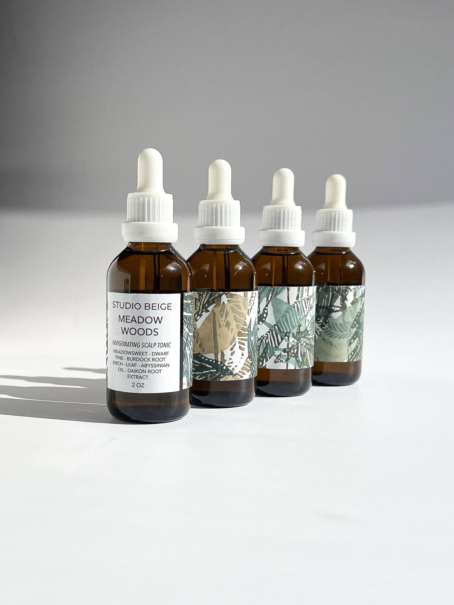 STUDIO BEIGE MEADOW WOODS invigorating scalp & hair tonic