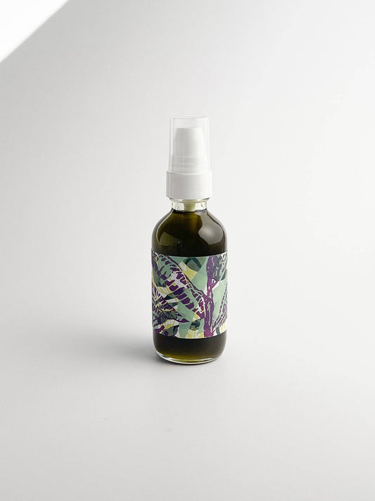 STUDIO BEIGE OIL green tea oil cleanser with purifying botanical infusion