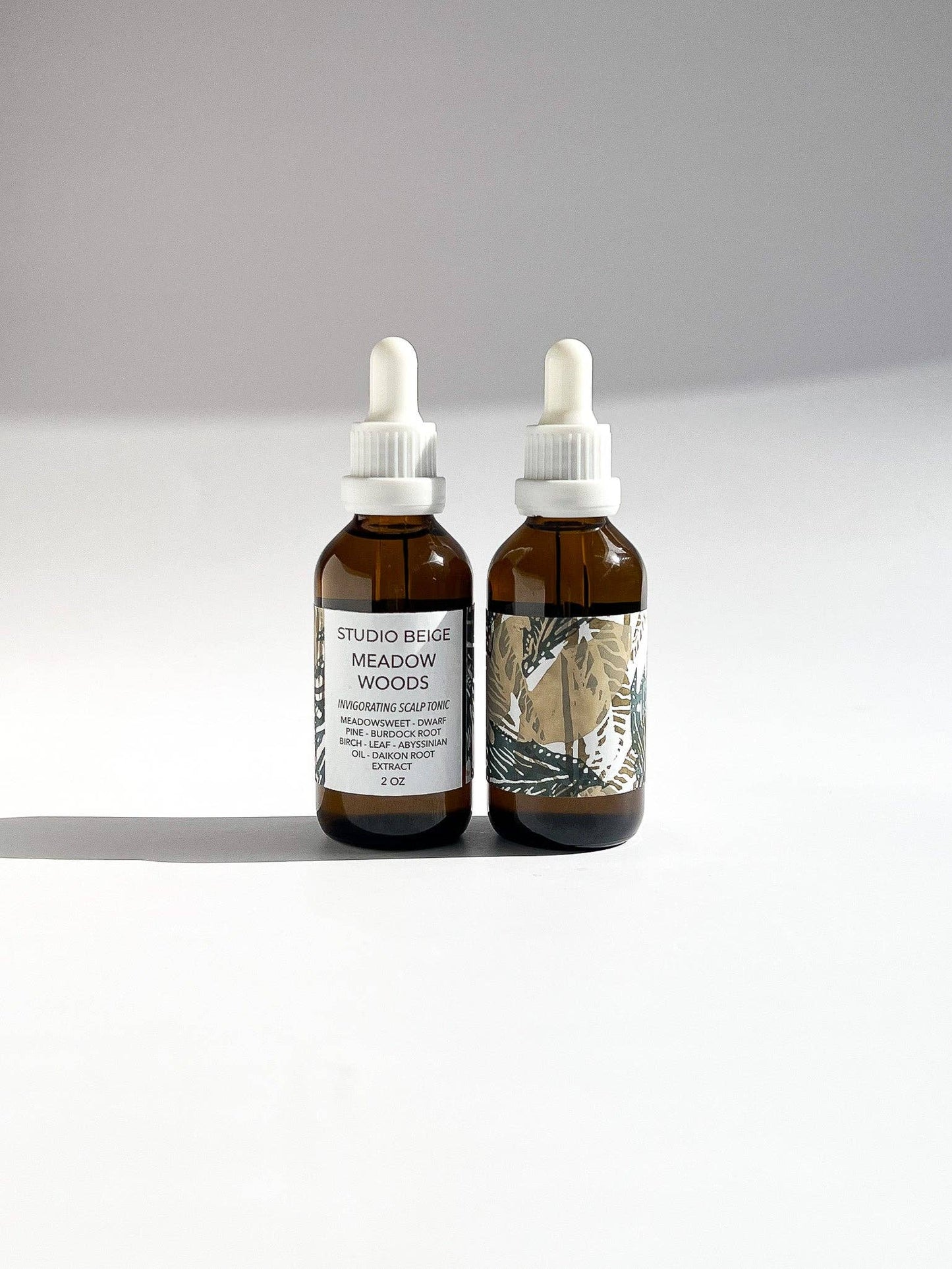 STUDIO BEIGE MEADOW WOODS invigorating scalp & hair tonic