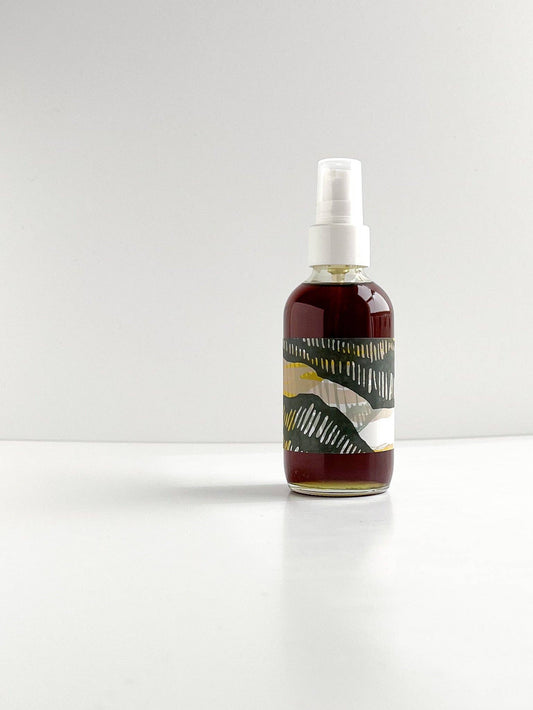 STUDIO BEIGE JUNIPERA skin smoothing body oil with pumpkin seed oil