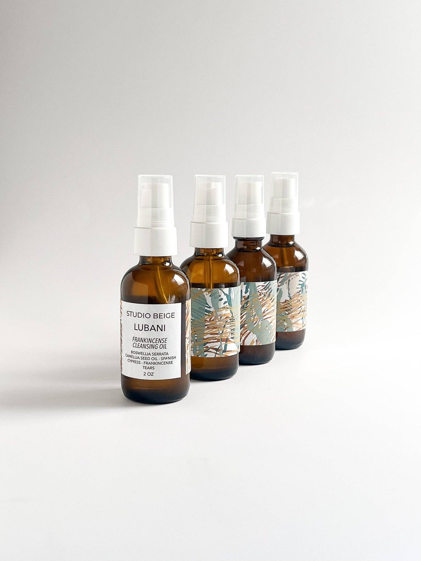 STUDIO BEIGE LUBANI OIL frankincense oil infused cleanser with maracuja oil