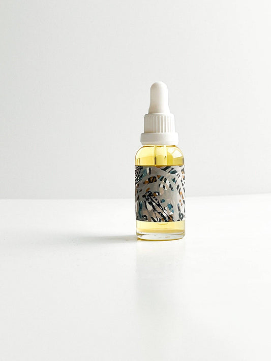 STUDIO BEIGE THE CURE universal face oil with rare emollients & botanical infusions