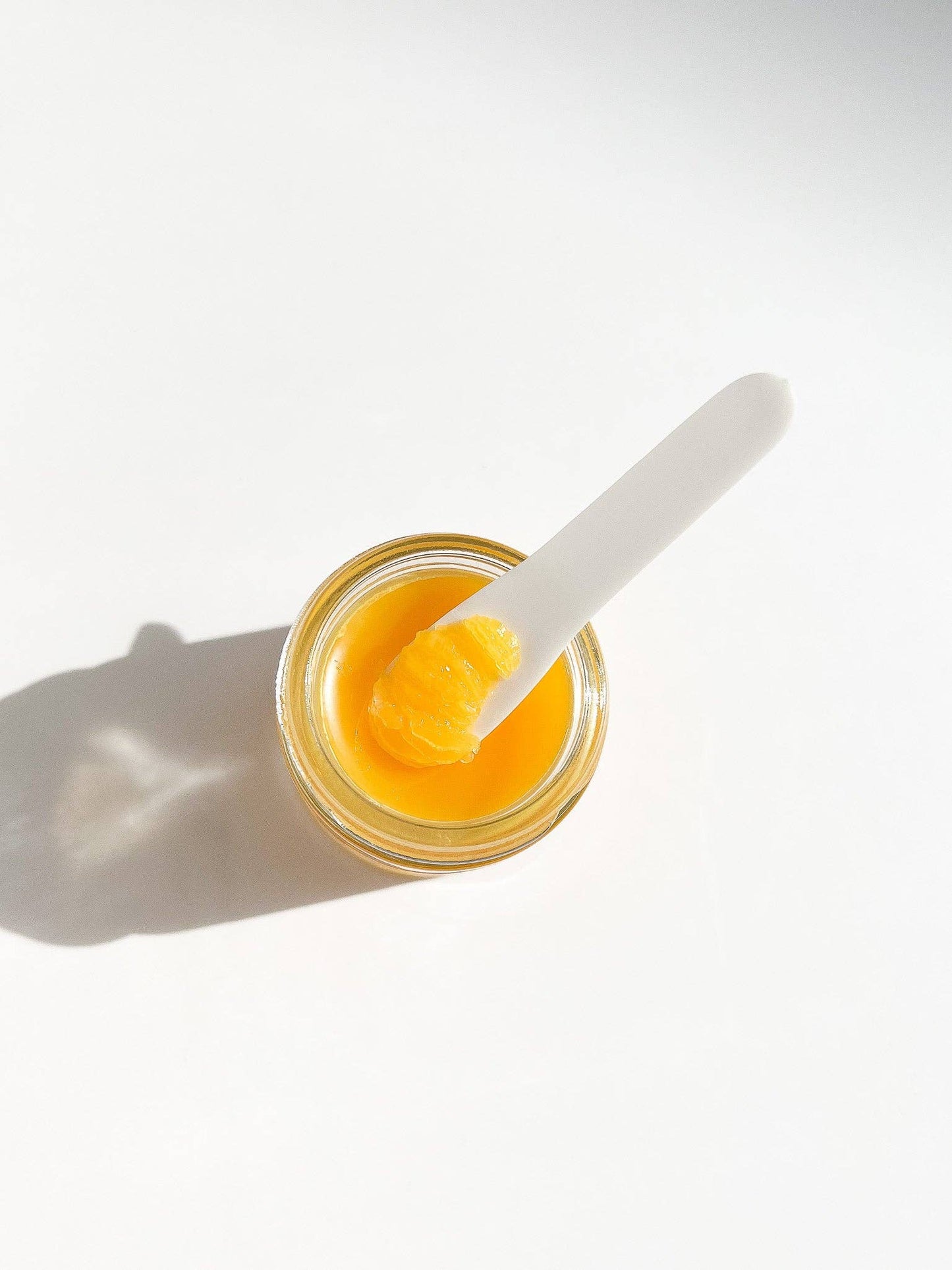 STUDIO BEIGE ROOT RENEWAL COMPLEX skin brightening beauty balm with turmeric & licorice